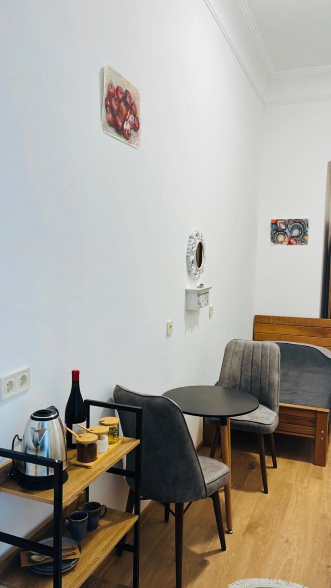 Salomes Guest Room Tbilisi Ngoại thất bức ảnh
